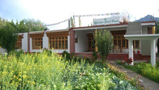 Yourdum Guest House Hundar Екстериор снимка